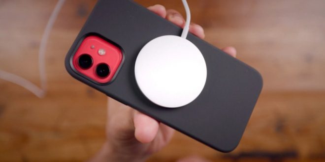 pengisian daya baterai iphone 12 lambat