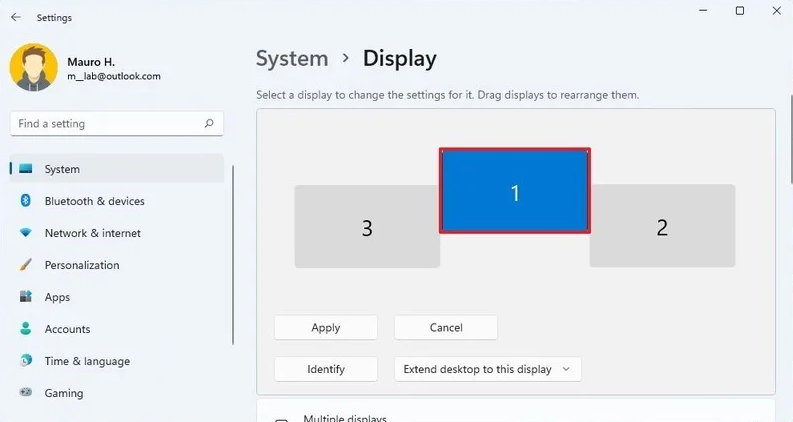How to rearrange displays on Windows 11
