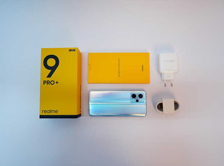 Isi Kotak realme 9 Pro+ 5G