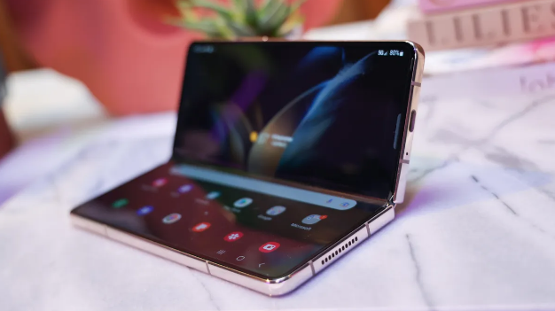 Galaxy Z Fold 4